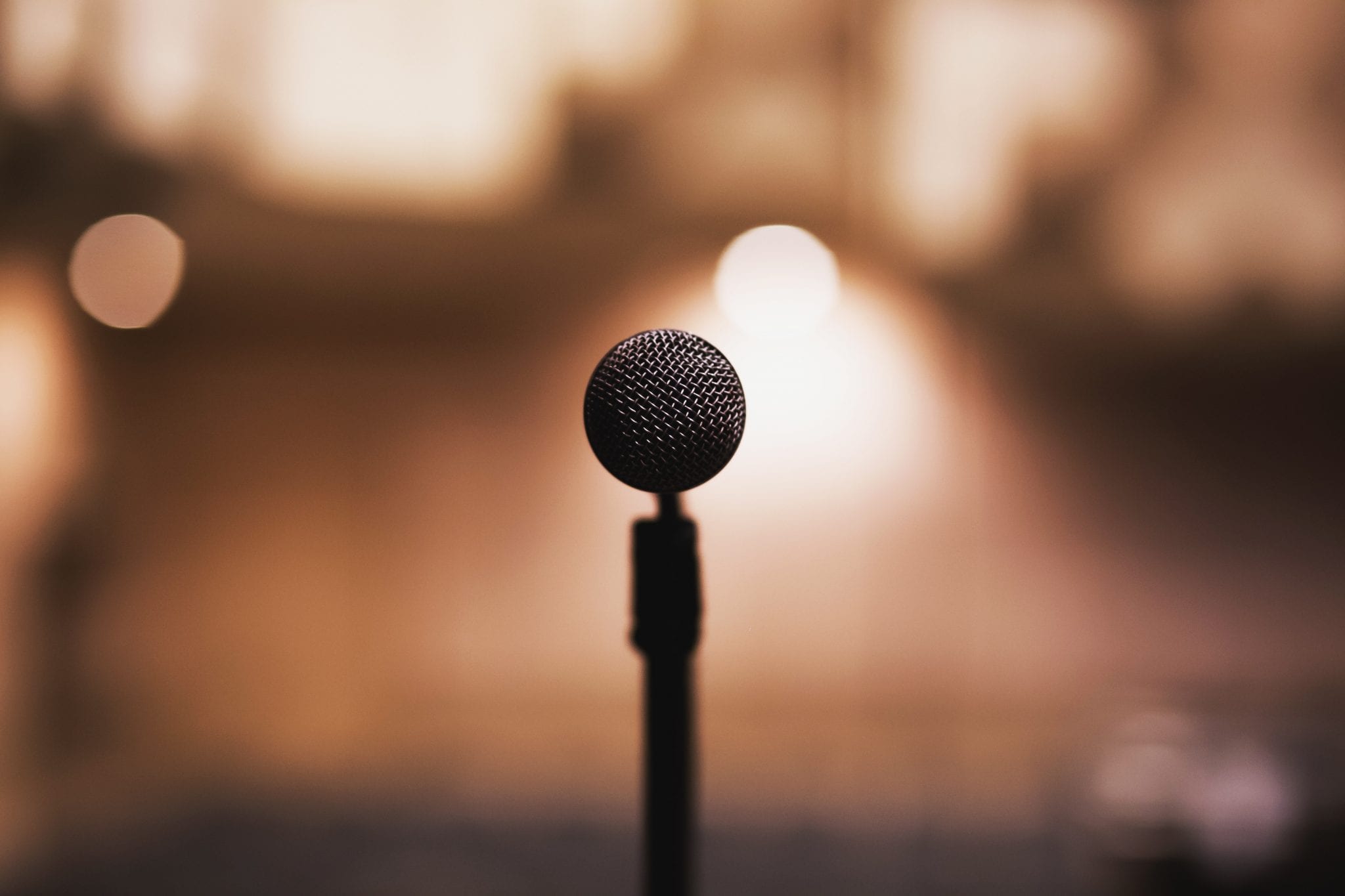 How to Plan a Stellar Speaking Event for Your Business